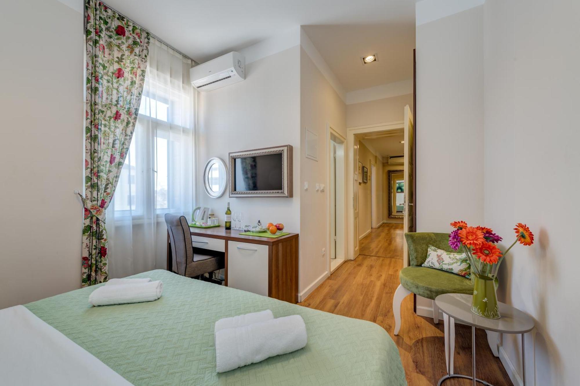 Bastion Luxury Rooms Сплит Екстериор снимка